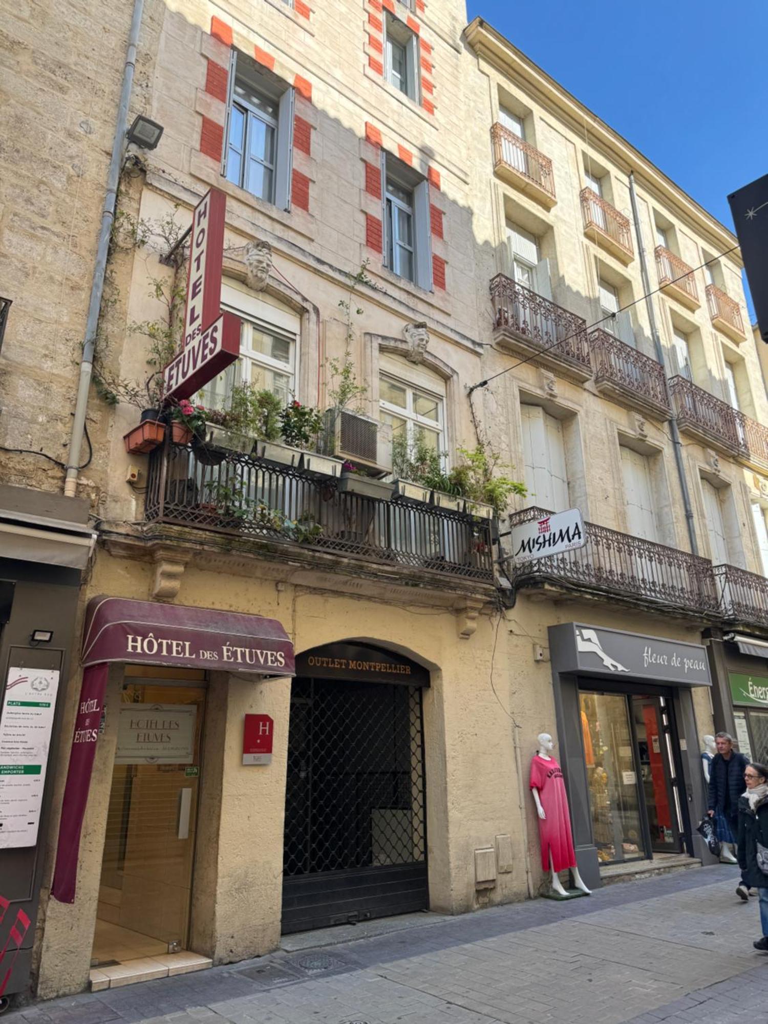 Hotel Des Etuves Montpellier Bagian luar foto
